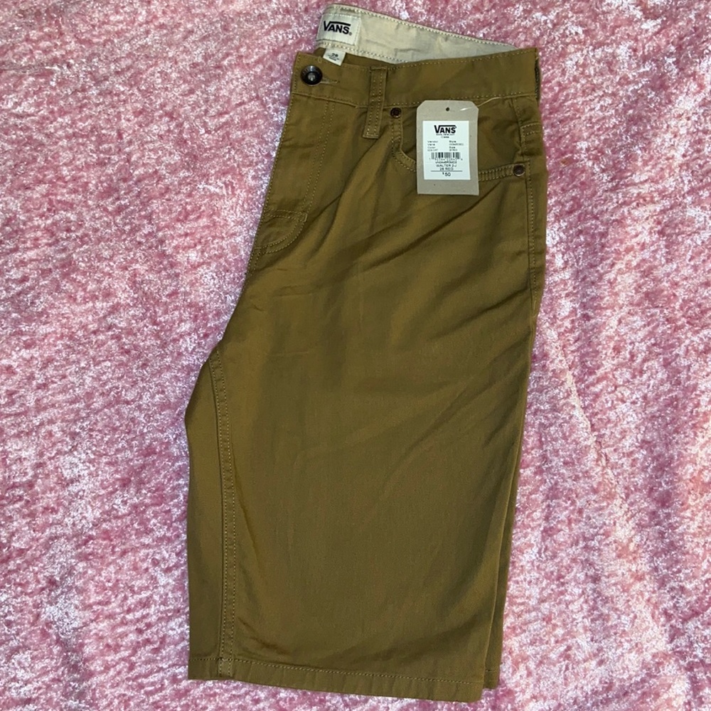 Vans khaki shorts